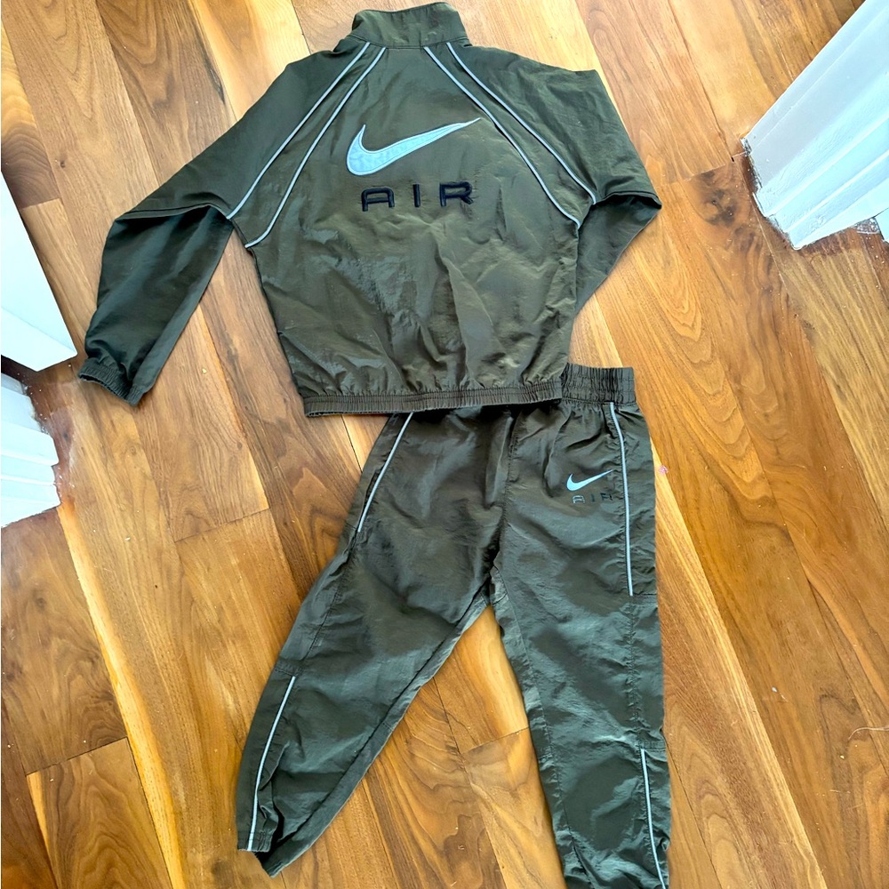 4T Nike Air boys wind suit